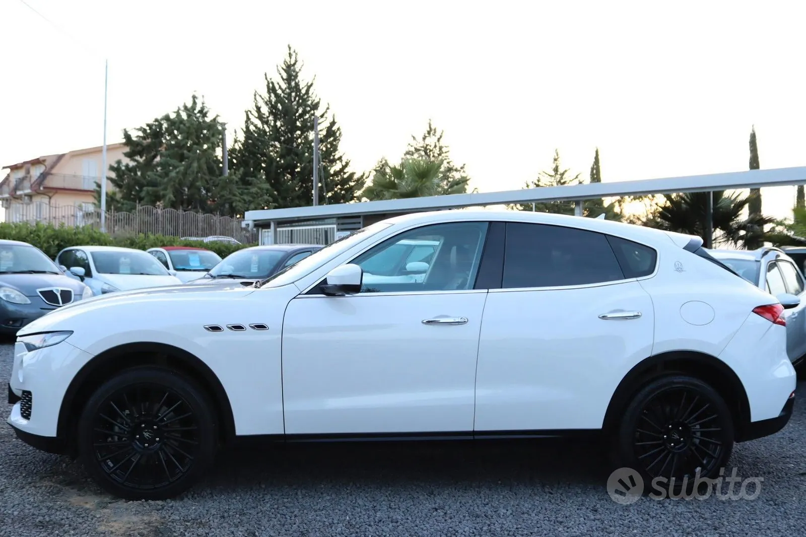 Maserati Levante 2017 photo 4
