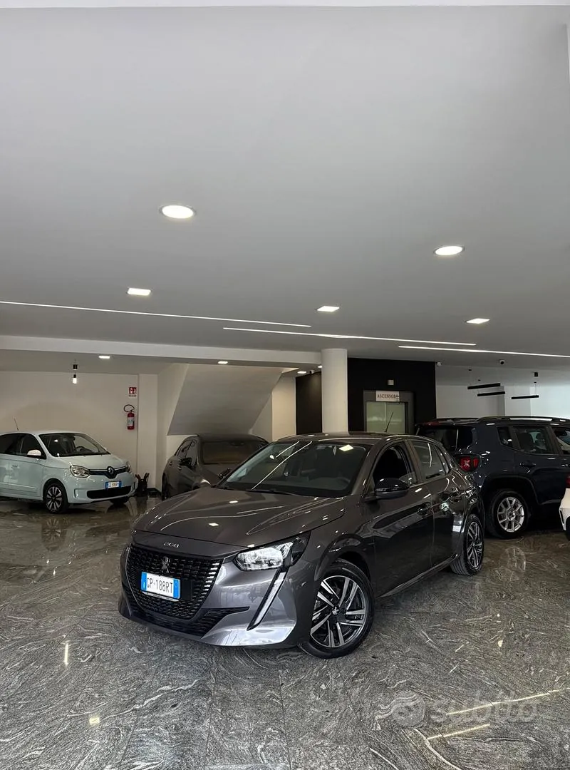 Peugeot 208