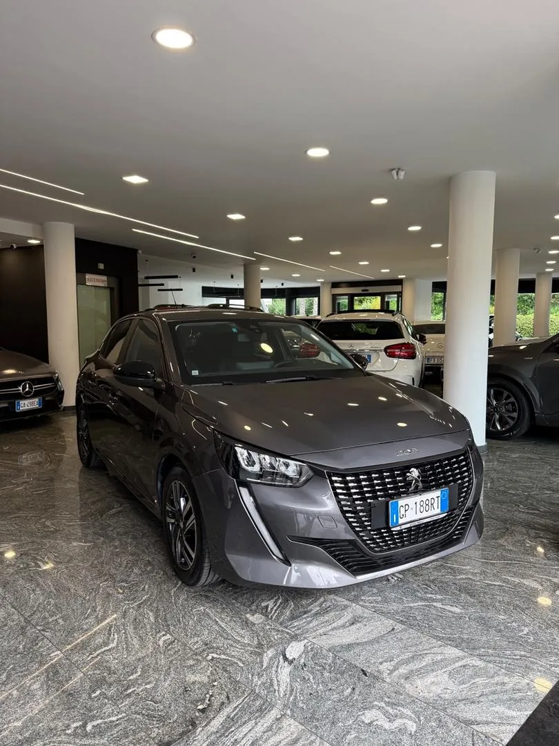 Peugeot 208 2023 photo 3