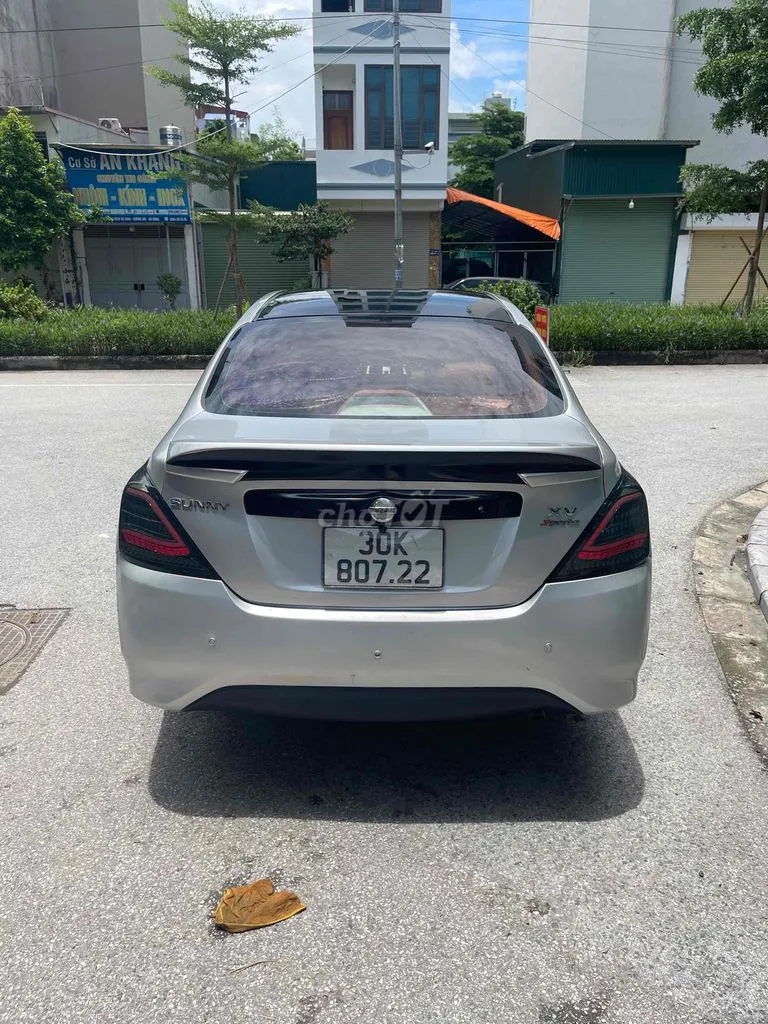 Nissan Sunny 2015 photo 2