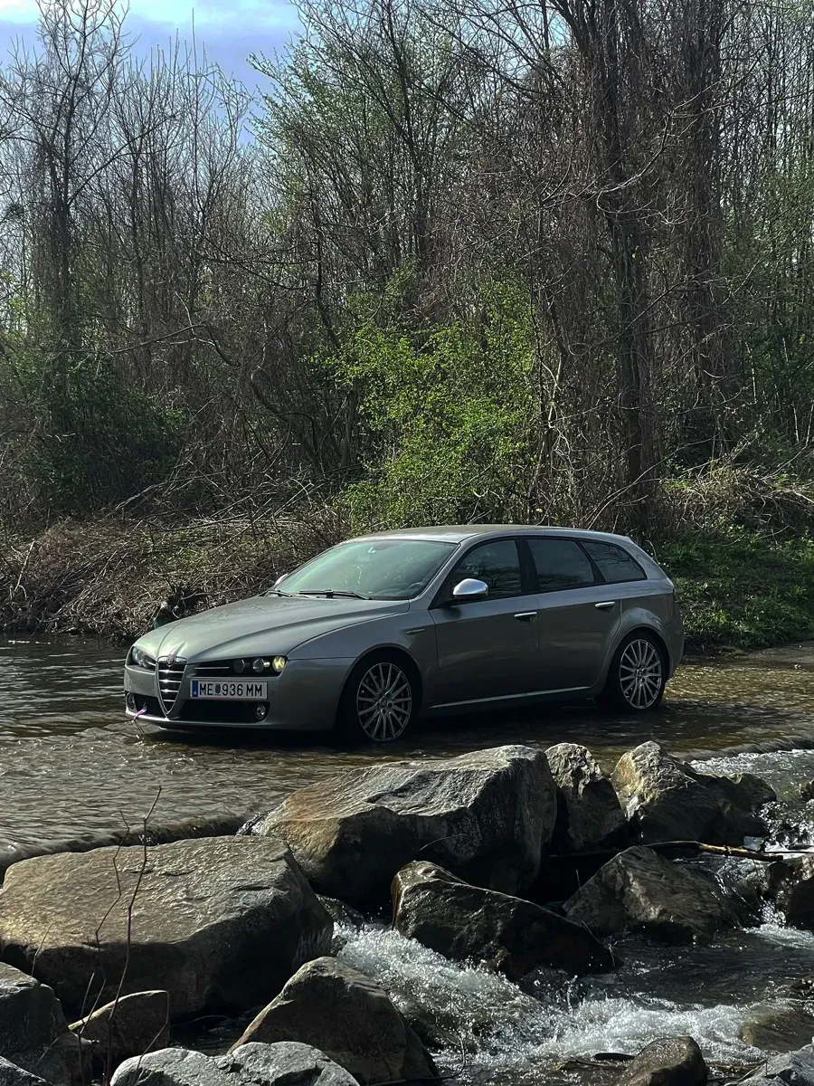 Alfa Romeo 159 2007 photo 3