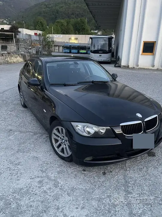 BMW 320D 2006 photo 4