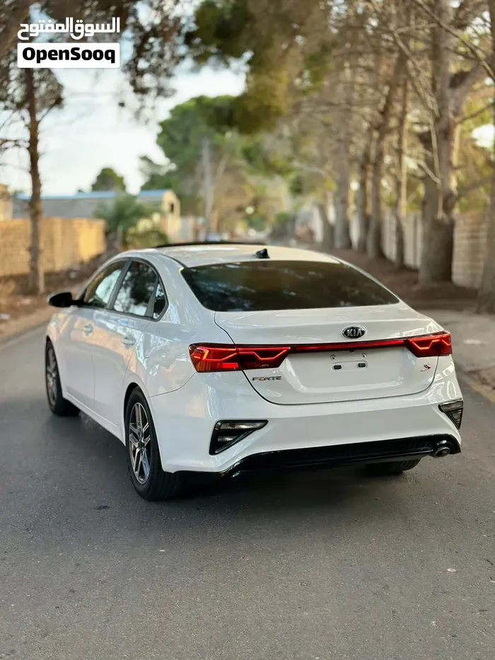 Kia Forte 2020 photo 2