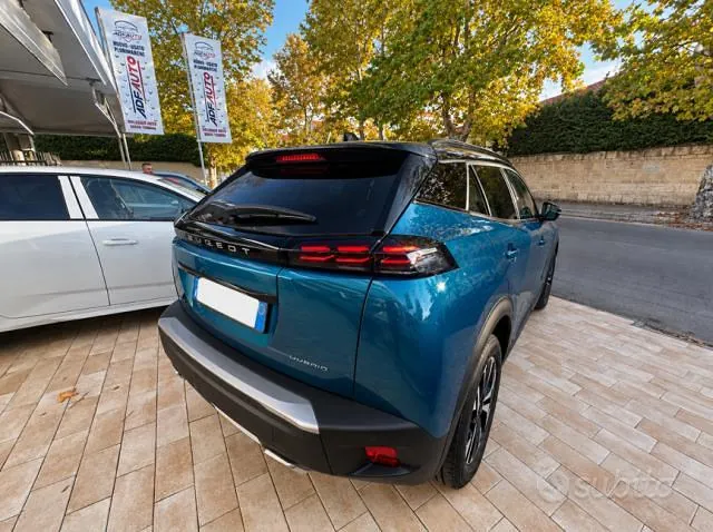 Peugeot 2008 2025 photo 5