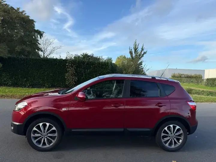 Nissan Qashqai 2010 photo 2
