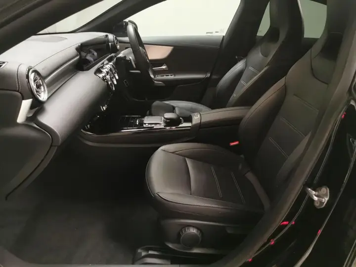 Mercedes-Benz Cla 2022 photo 4