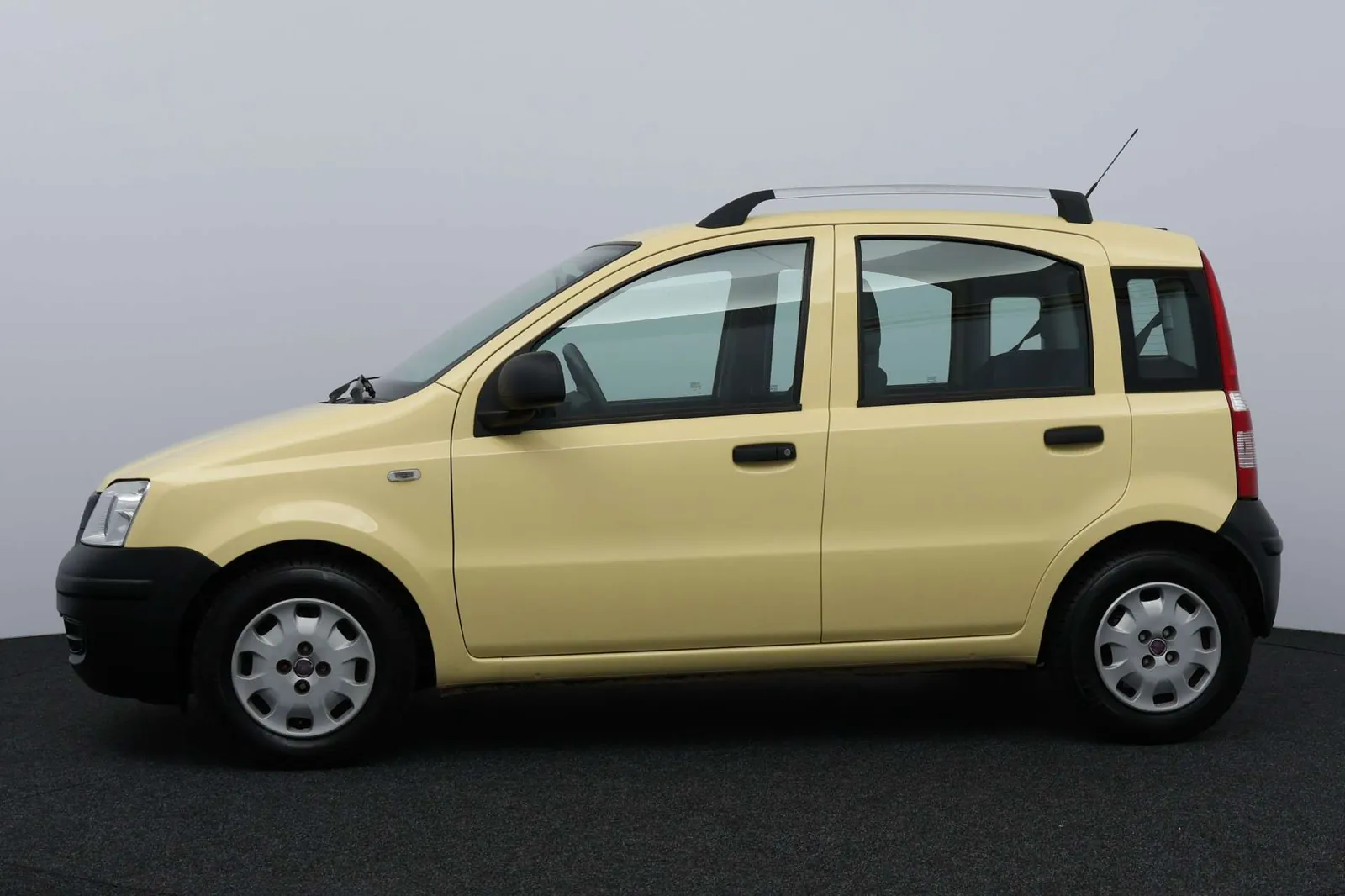 Fiat Panda 2011 photo 4