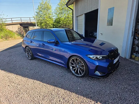 BMW 330E
