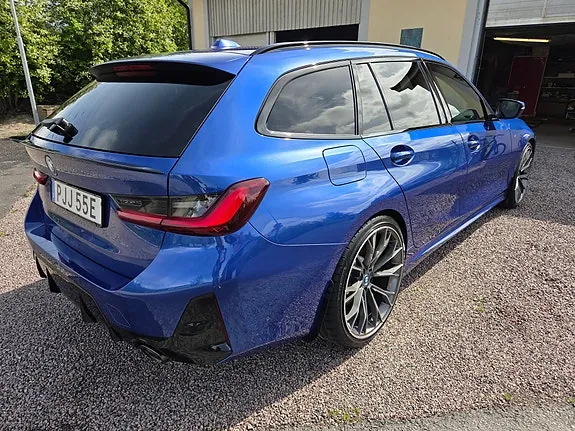 BMW 330E 2024 photo 2