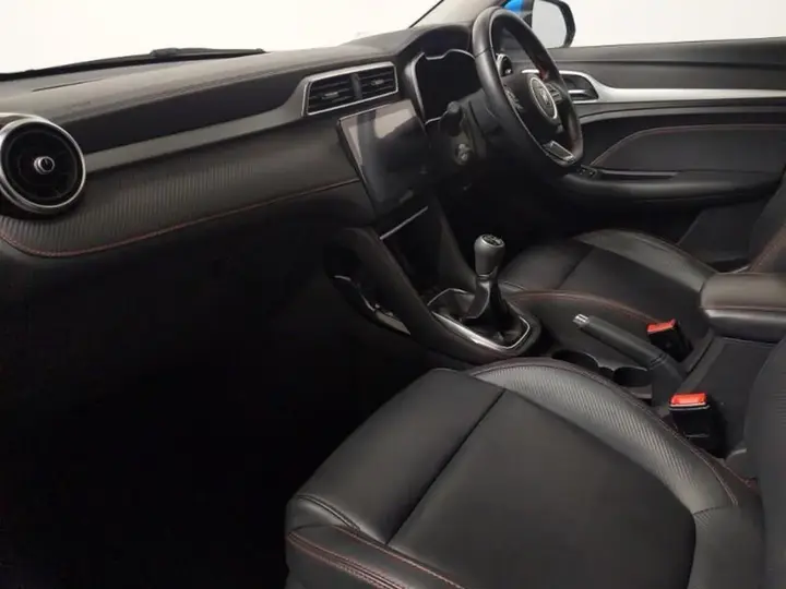 MG Mg Zs 2023 photo 5