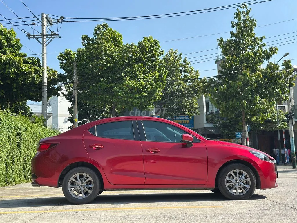 Mazda 2 2025 photo 4
