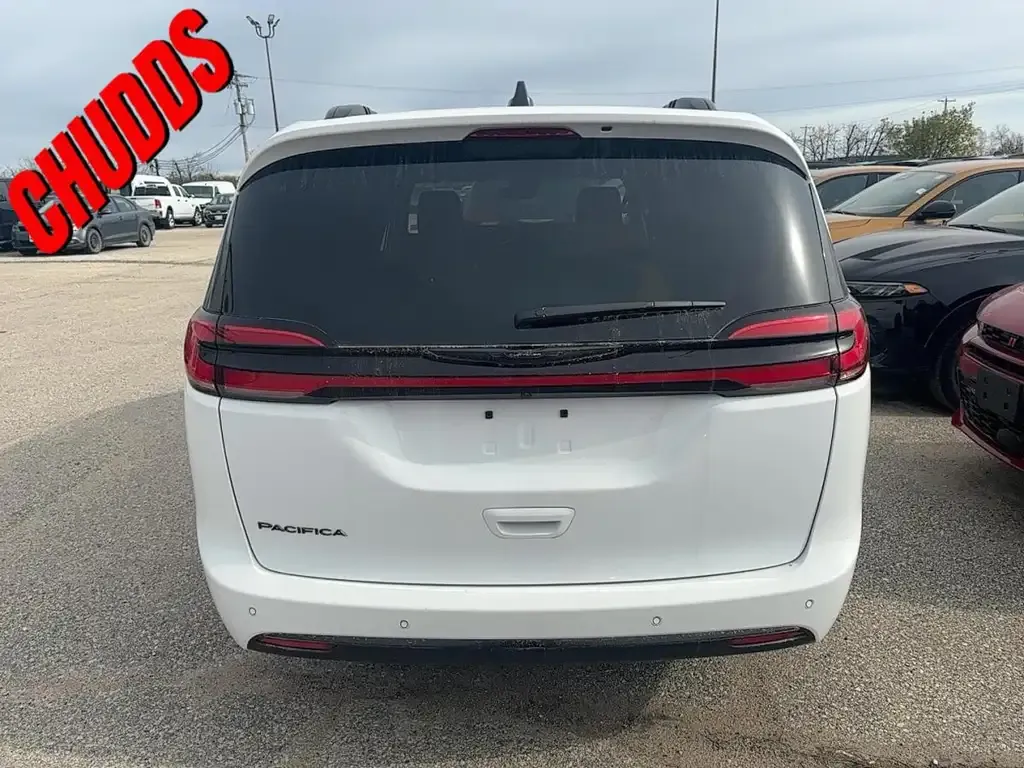 Chrysler Pacifica 2025 photo 5