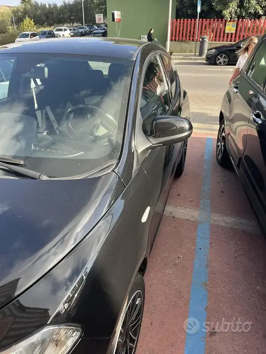 Lancia Ypsilon 2018 photo 4