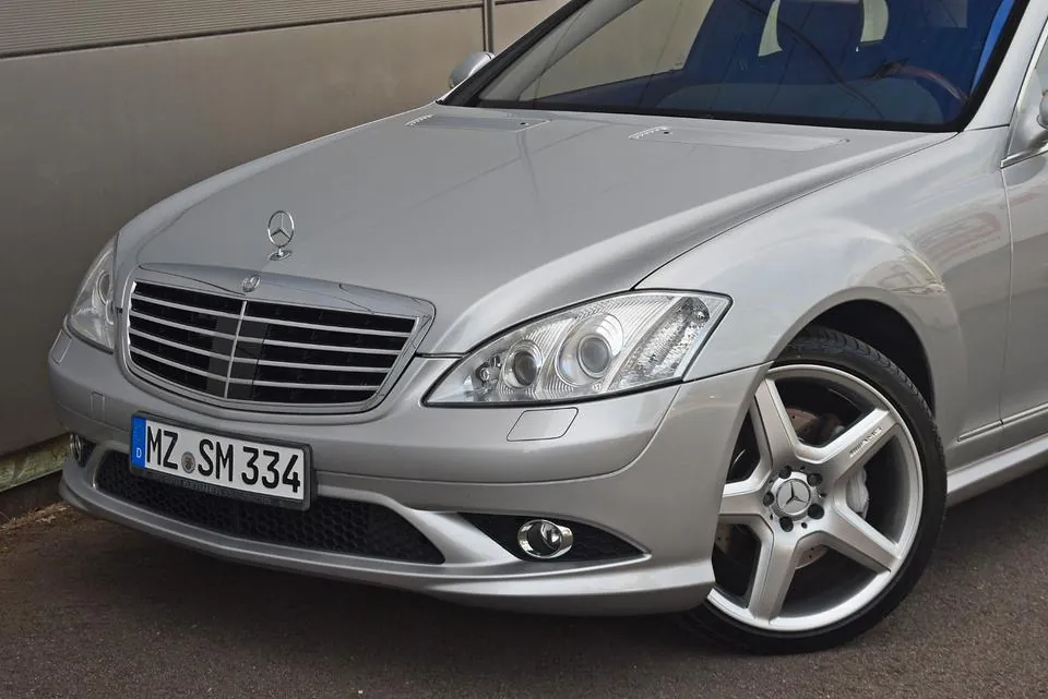Mercedes-Benz S500