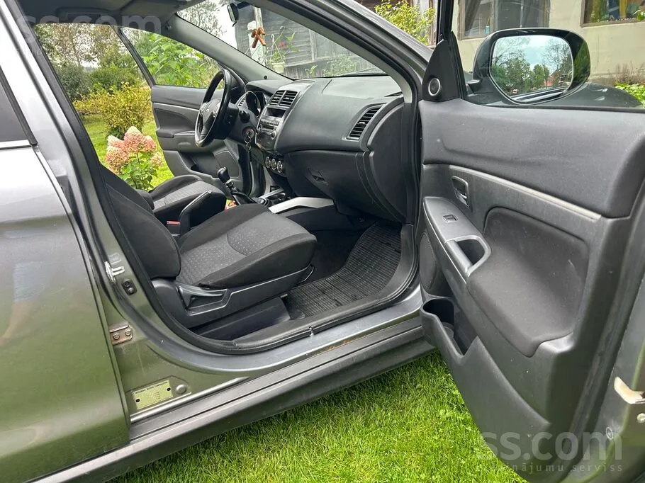 Mitsubishi Asx 2012 photo 4