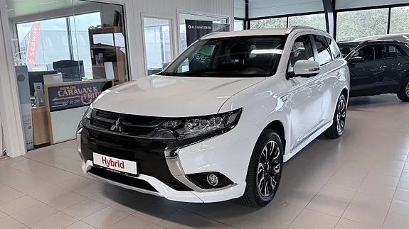 Mitsubishi Outlander 2017 photo 3