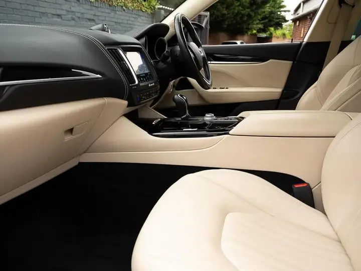 Maserati Levante 2018 photo 5