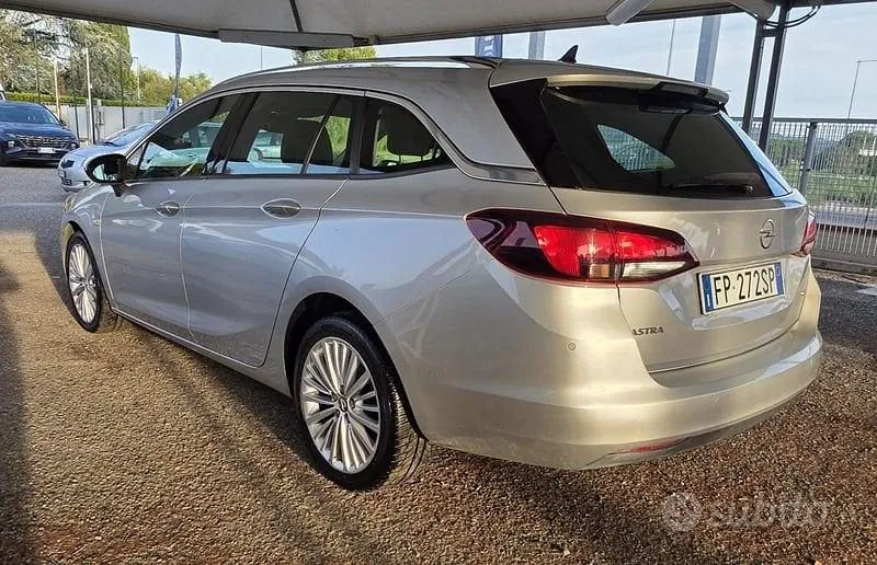 Opel Astra 2018 photo 2