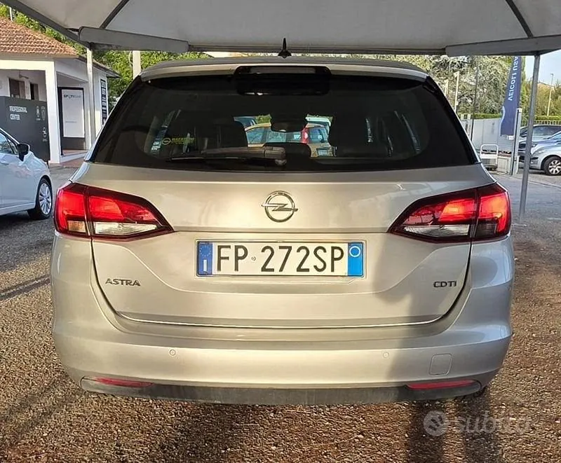 Opel Astra 2018 photo 3