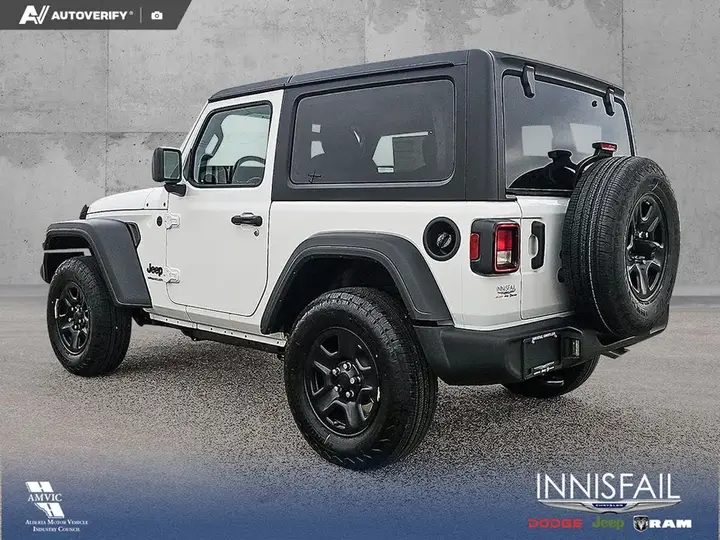 Jeep Wrangler 2026 photo 4