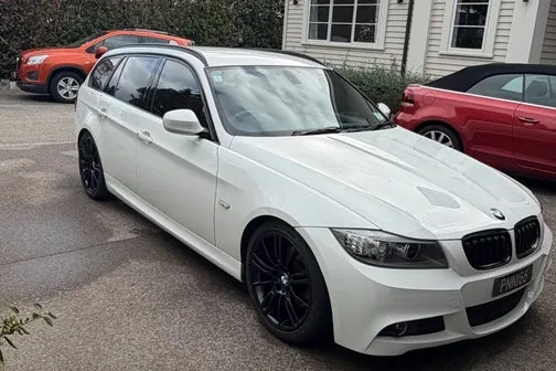 BMW 320I