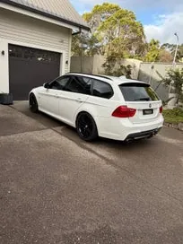 BMW 320I 2012 photo 3