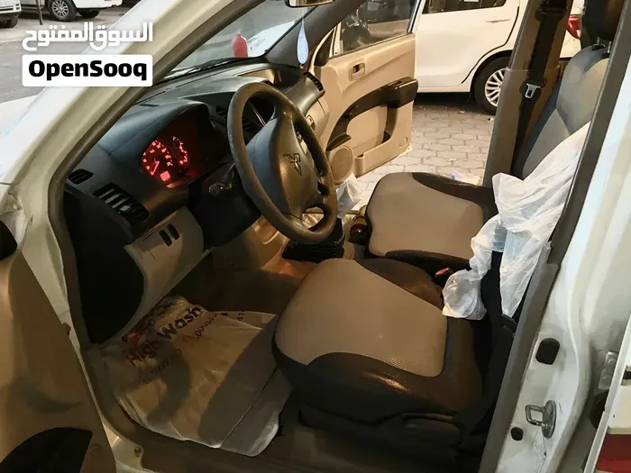 Isuzu N-Series 2022 photo 5