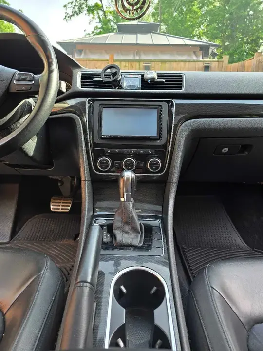 Volkswagen Passat 2013 photo 3