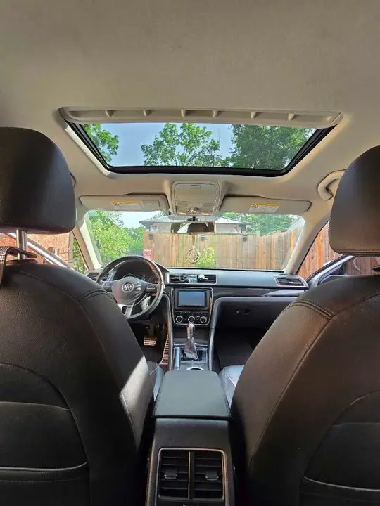 Volkswagen Passat 2013 photo 2