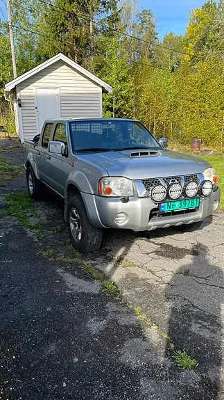 Nissan Np300