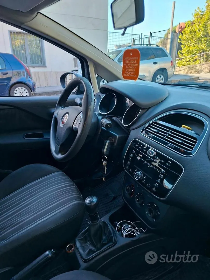 Fiat Punto Evo 2012 photo 4