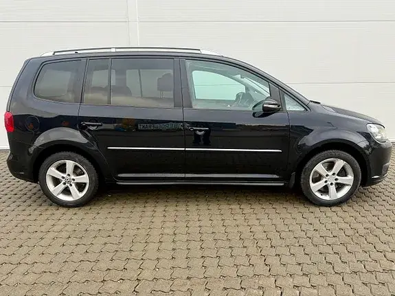 Volkswagen Touran 2012 photo 5
