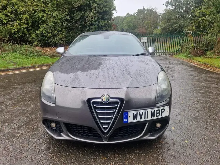 Alfa Romeo Giulietta 2011 photo 2