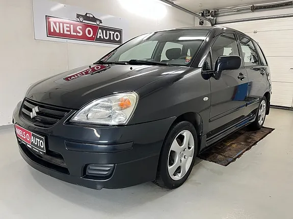 Suzuki Liana