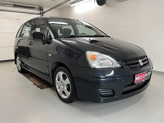 Suzuki Liana 2004 photo 2