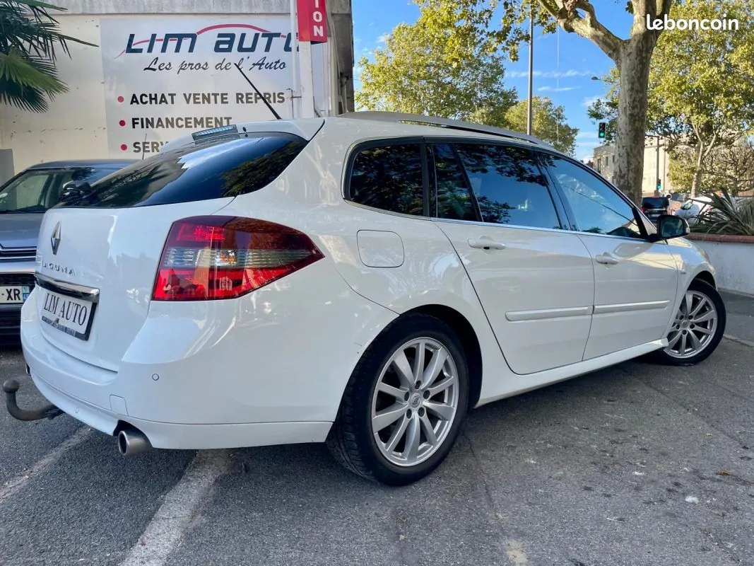 Renault Laguna 2013 photo 5