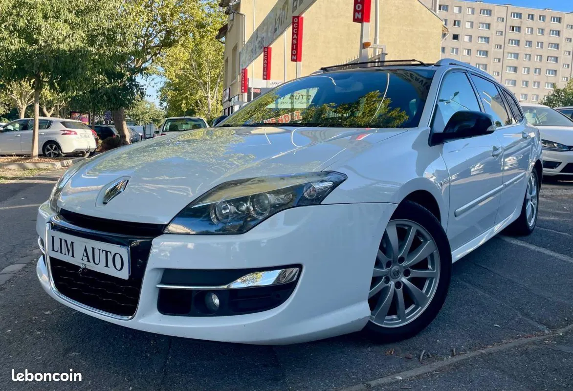 Renault Laguna 2013 photo 4