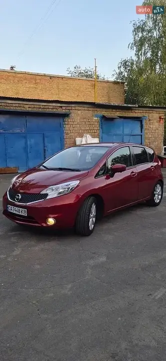 Nissan Note 2013 photo 3