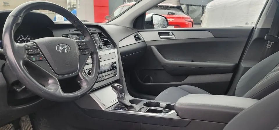 Hyundai Sonata 2017 photo 2