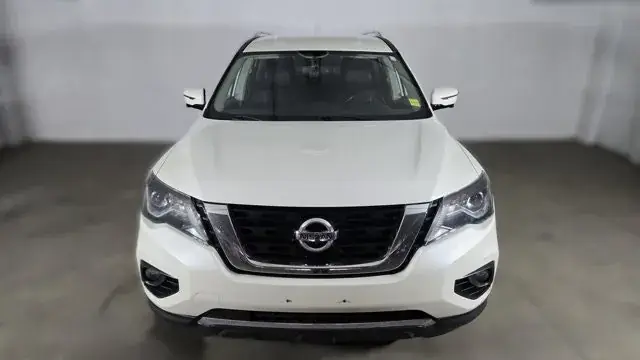 Nissan Pathfinder 2017 photo 2