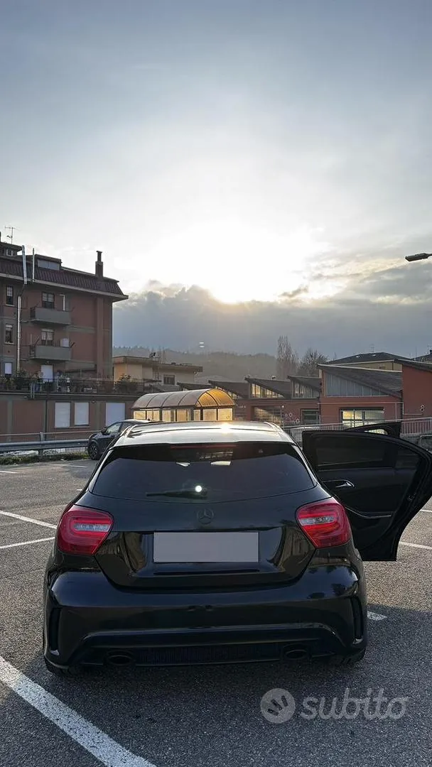 Mercedes-Benz A-Class 2015 photo 2