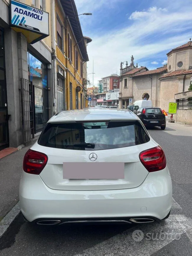 Mercedes-Benz A 180 2016 photo 5