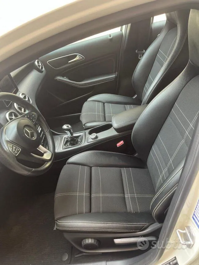 Mercedes-Benz A 180 2016 photo 3
