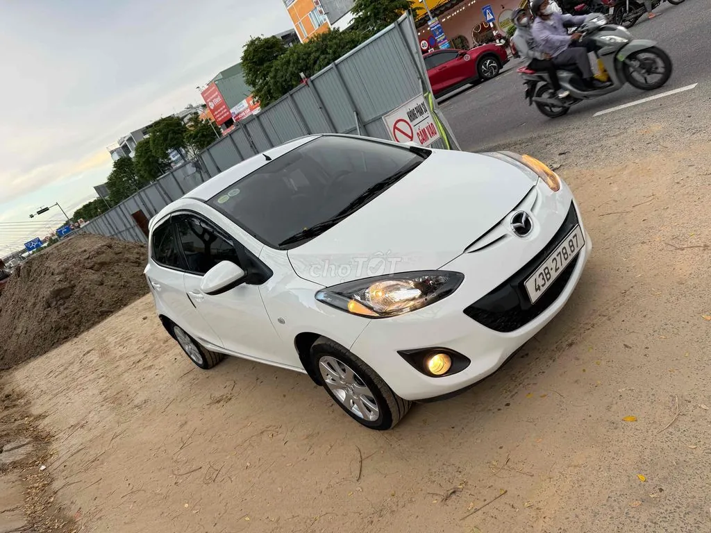 Mazda 2
