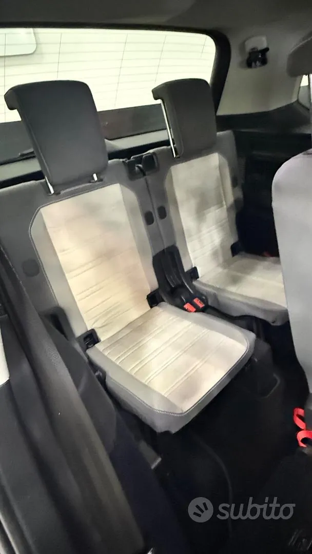 Volkswagen Touran 2018 photo 4