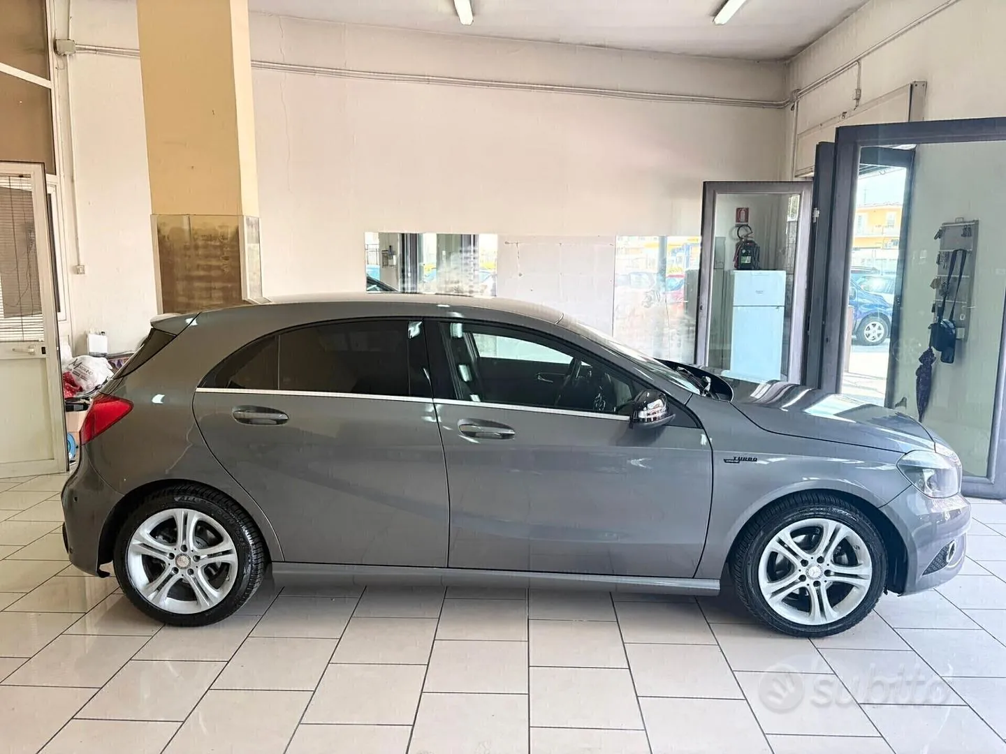 Mercedes-Benz Class A 2015 photo 3