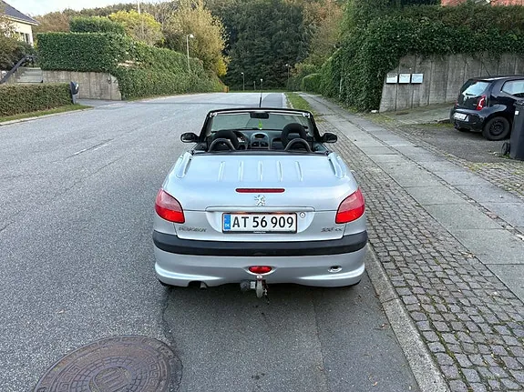 Peugeot 206 2001 photo 3
