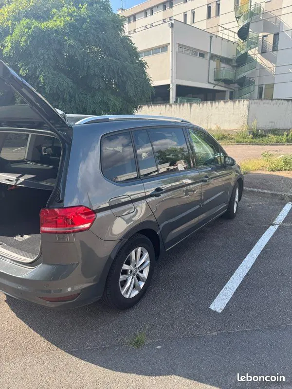 Volkswagen Touran 2019 photo 3