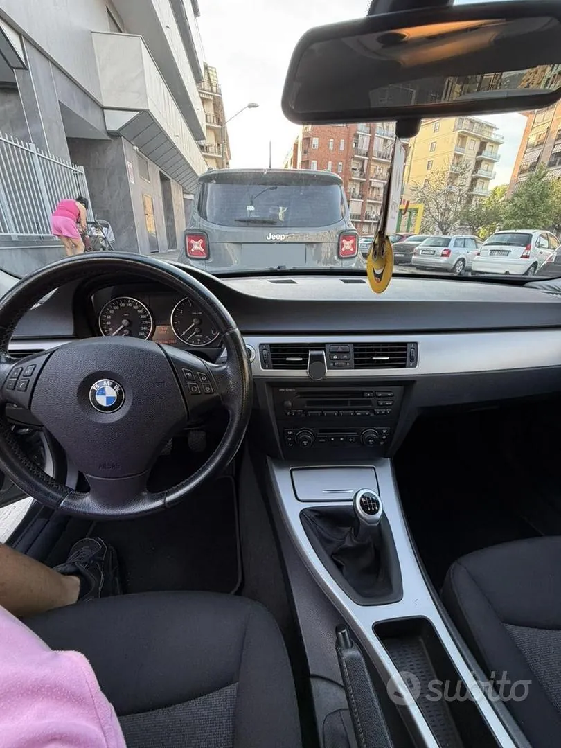 BMW 320I 2005 photo 3
