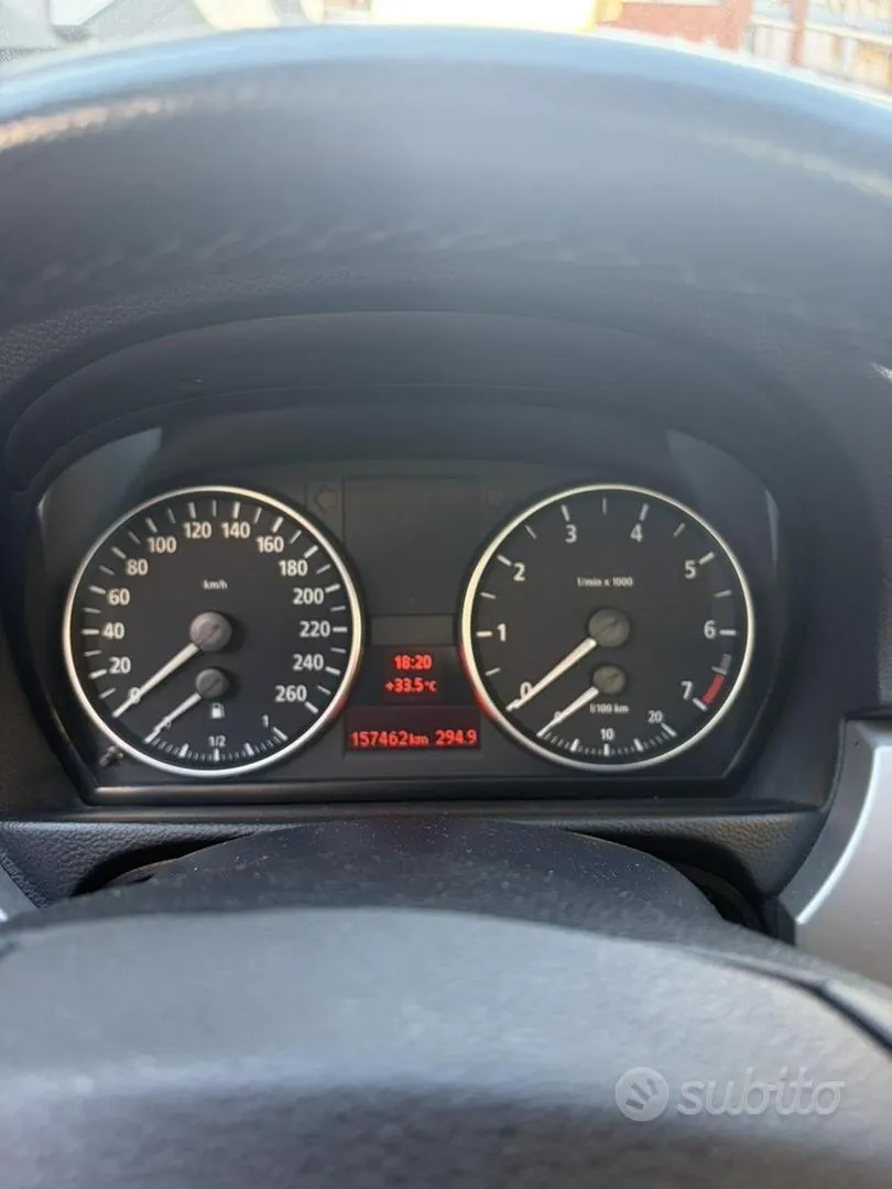 BMW 320I 2005 photo 2